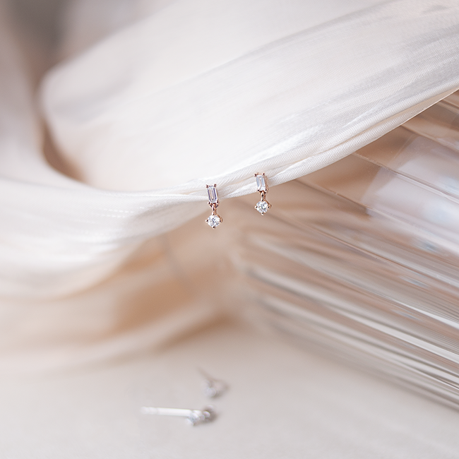 Baguette bliss diamond earrings